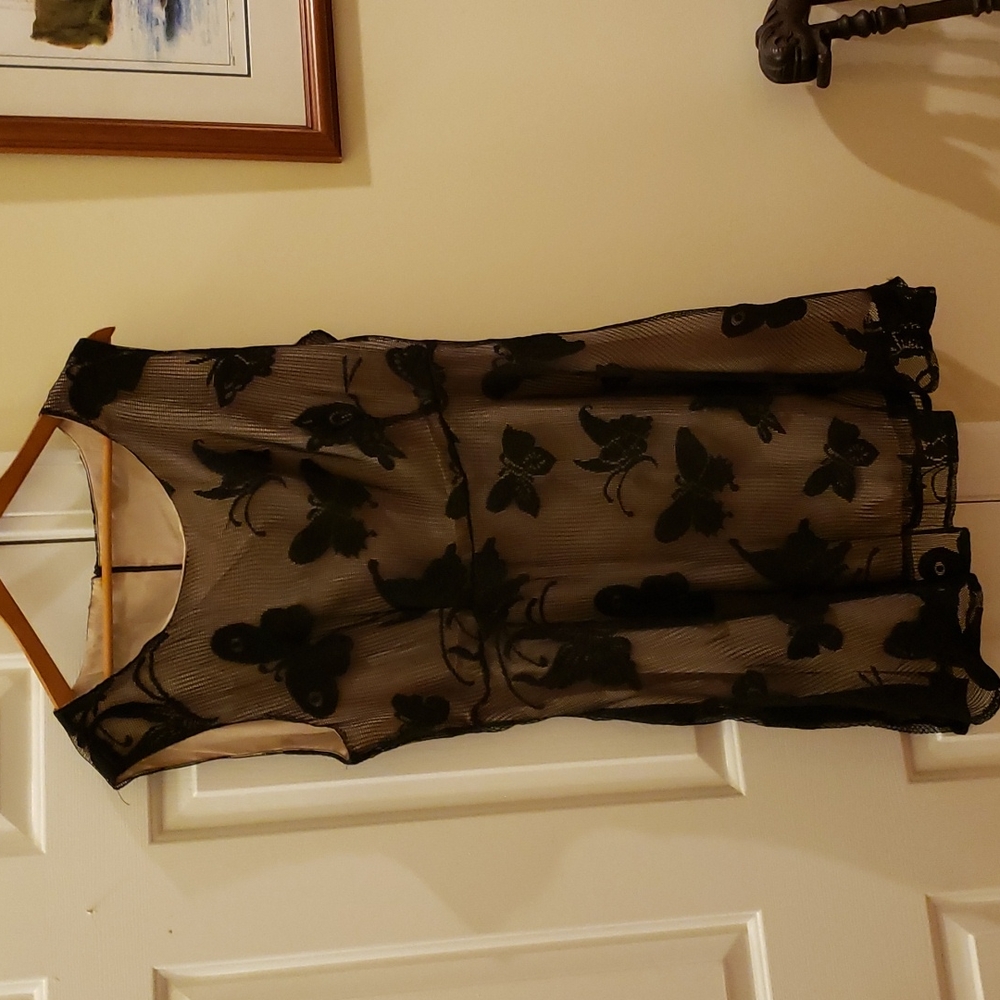 Sleevless Black Lacey Butterfly Dress Size 14